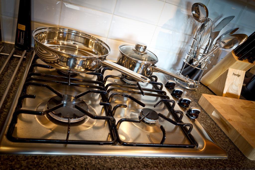 The Lindley Suite - Simple2Let Serviced Apartments Huddersfield Pokój zdjęcie