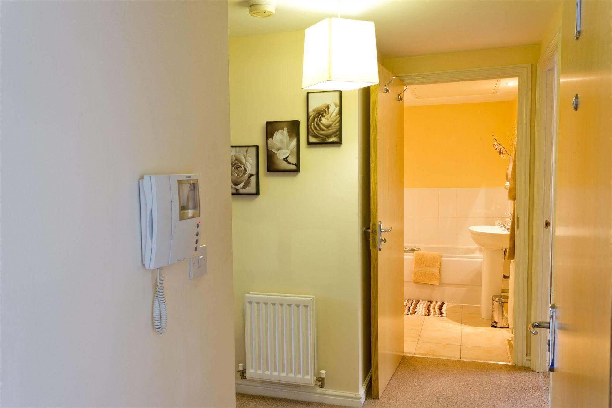 The Lindley Suite - Simple2Let Serviced Apartments Huddersfield Zewnętrze zdjęcie