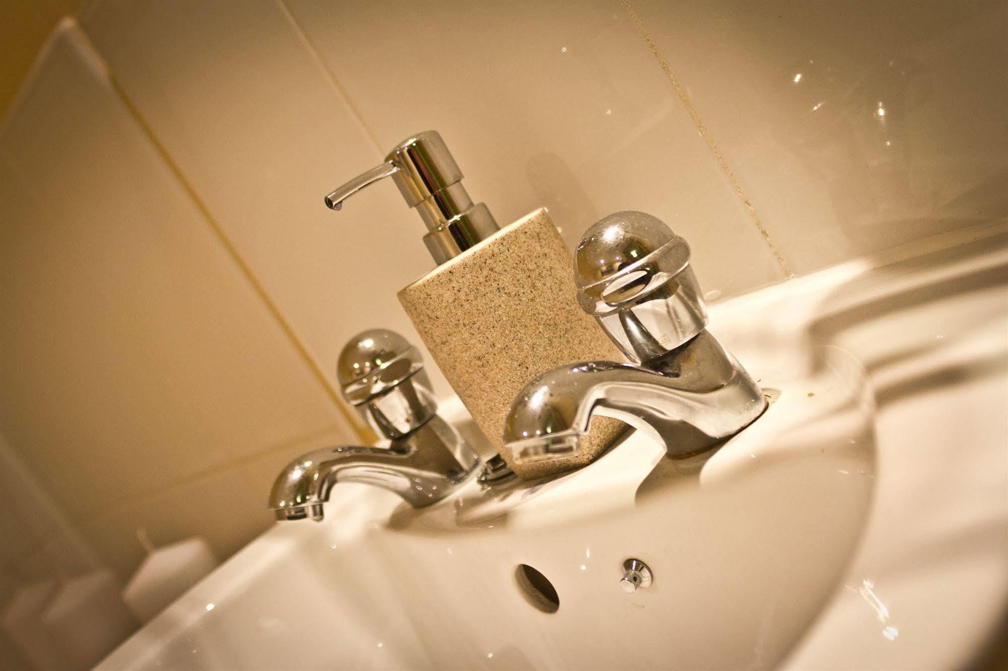 The Lindley Suite - Simple2Let Serviced Apartments Huddersfield Zewnętrze zdjęcie