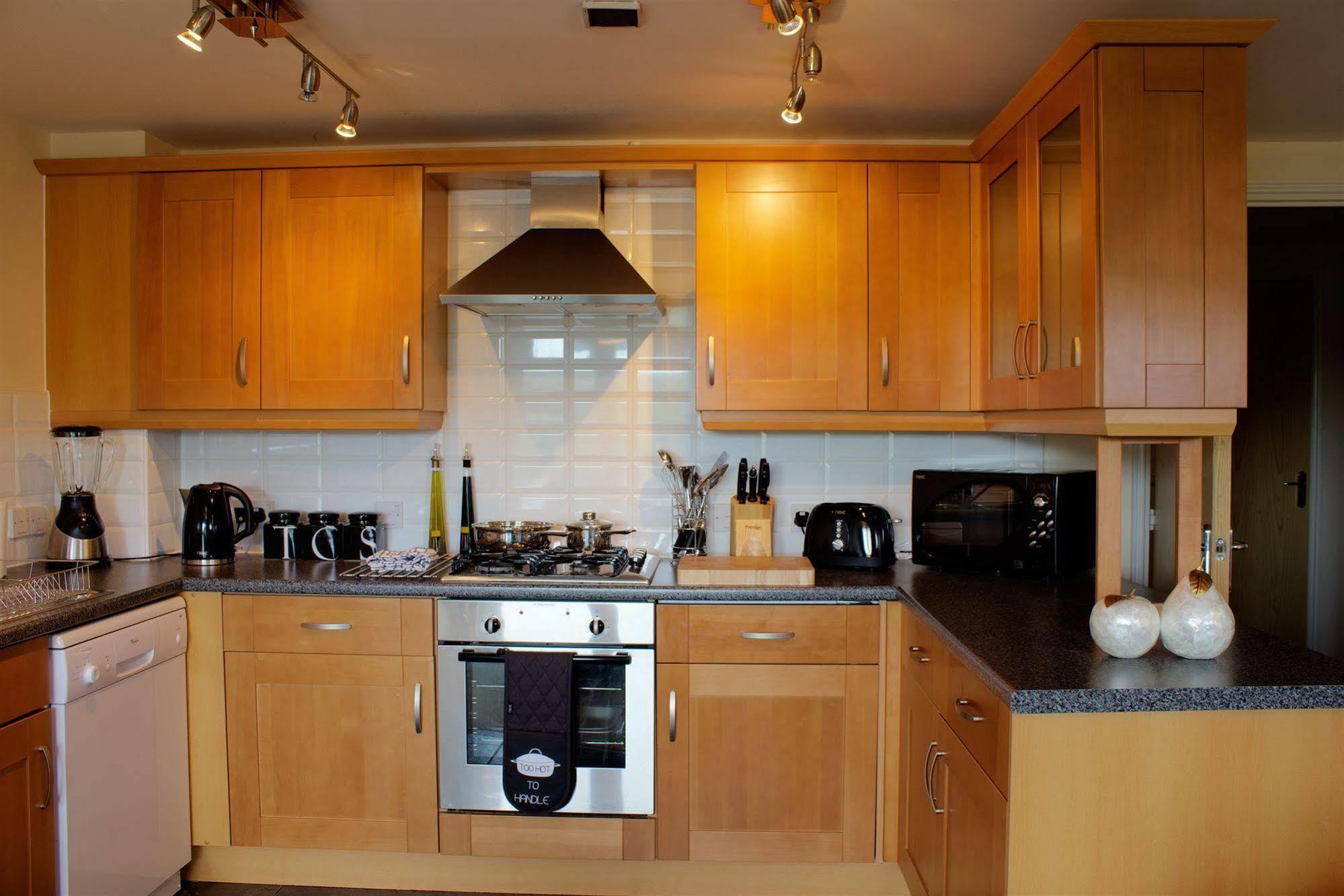 The Lindley Suite - Simple2Let Serviced Apartments Huddersfield Zewnętrze zdjęcie
