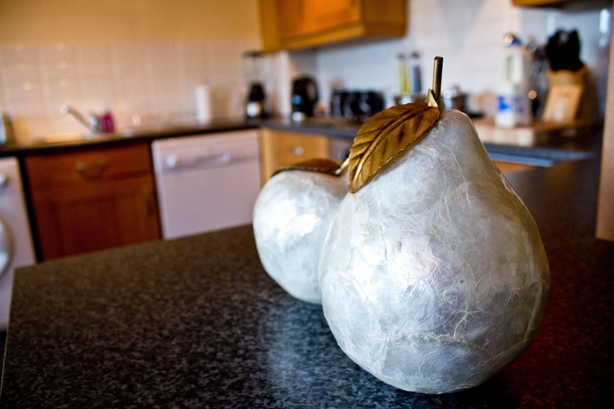The Lindley Suite - Simple2Let Serviced Apartments Huddersfield Zewnętrze zdjęcie